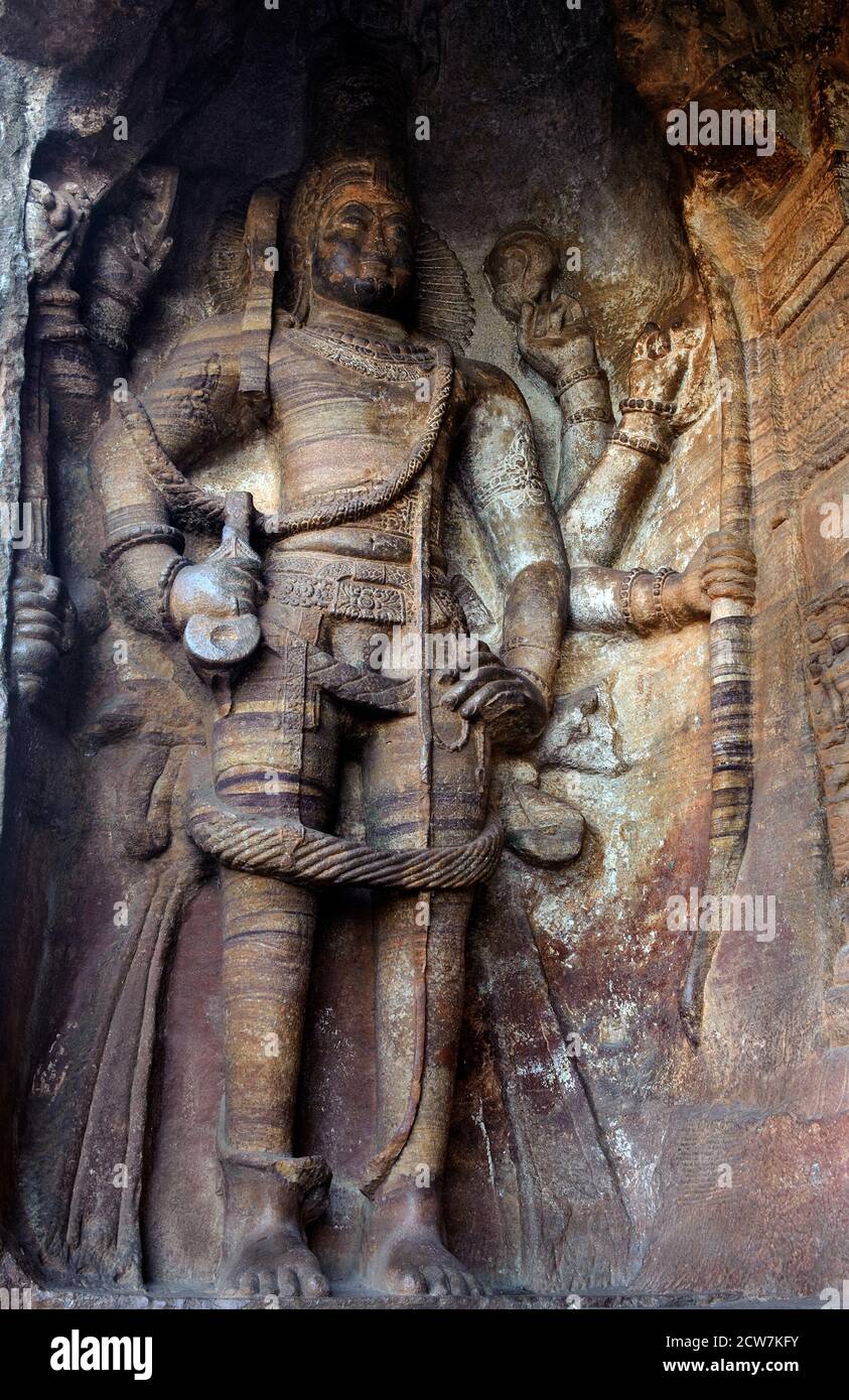 Hermosa cultura en el templo de la cueva, Badami en Karnataka, India Foto de stock