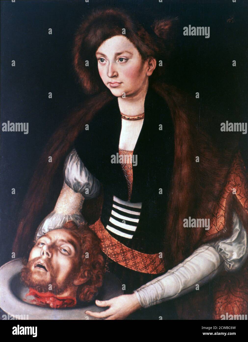 Pintura de Lucas Cranach el Viejo titulada 'Sálome', c1504-1553. Salome sosteniendo una fuente con la cabeza decapitada de Juan el Bautista en ella. Foto de stock