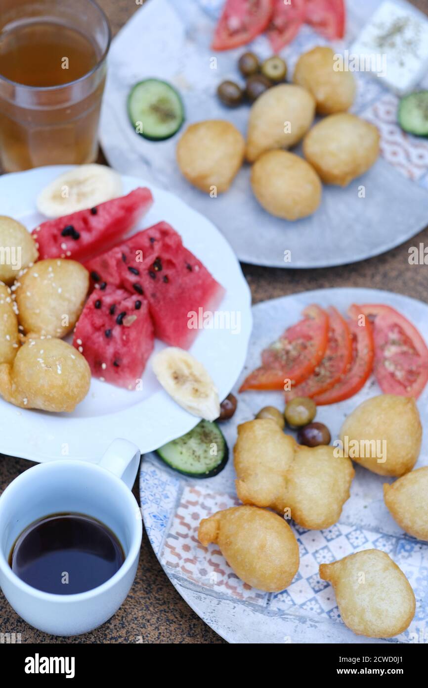 Postre de comida tradicional albanesa petulla Foto de stock