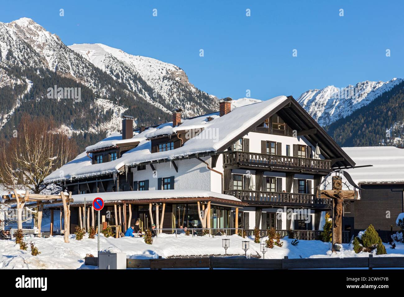 Oberstdorf, Fetzwerk, Landhaus Freiberg, Hotel, schneebedeckt, Allgäuer Alpen Foto de stock