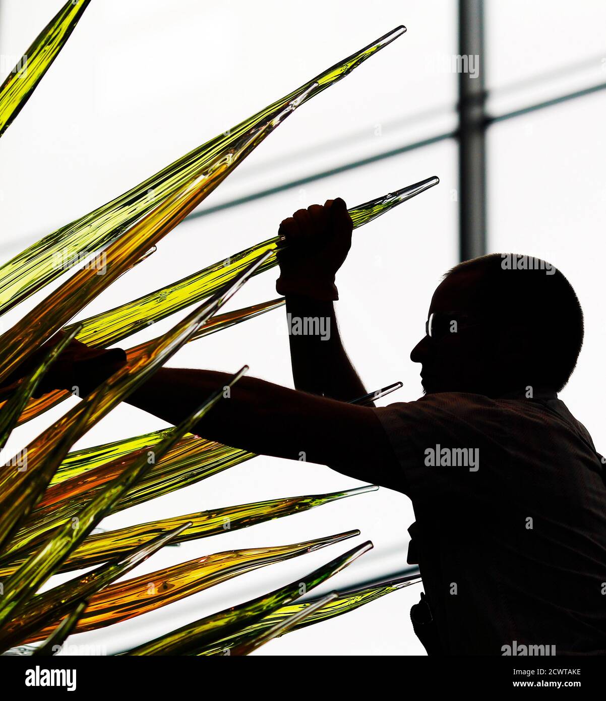 eva air extra bolsagage fee