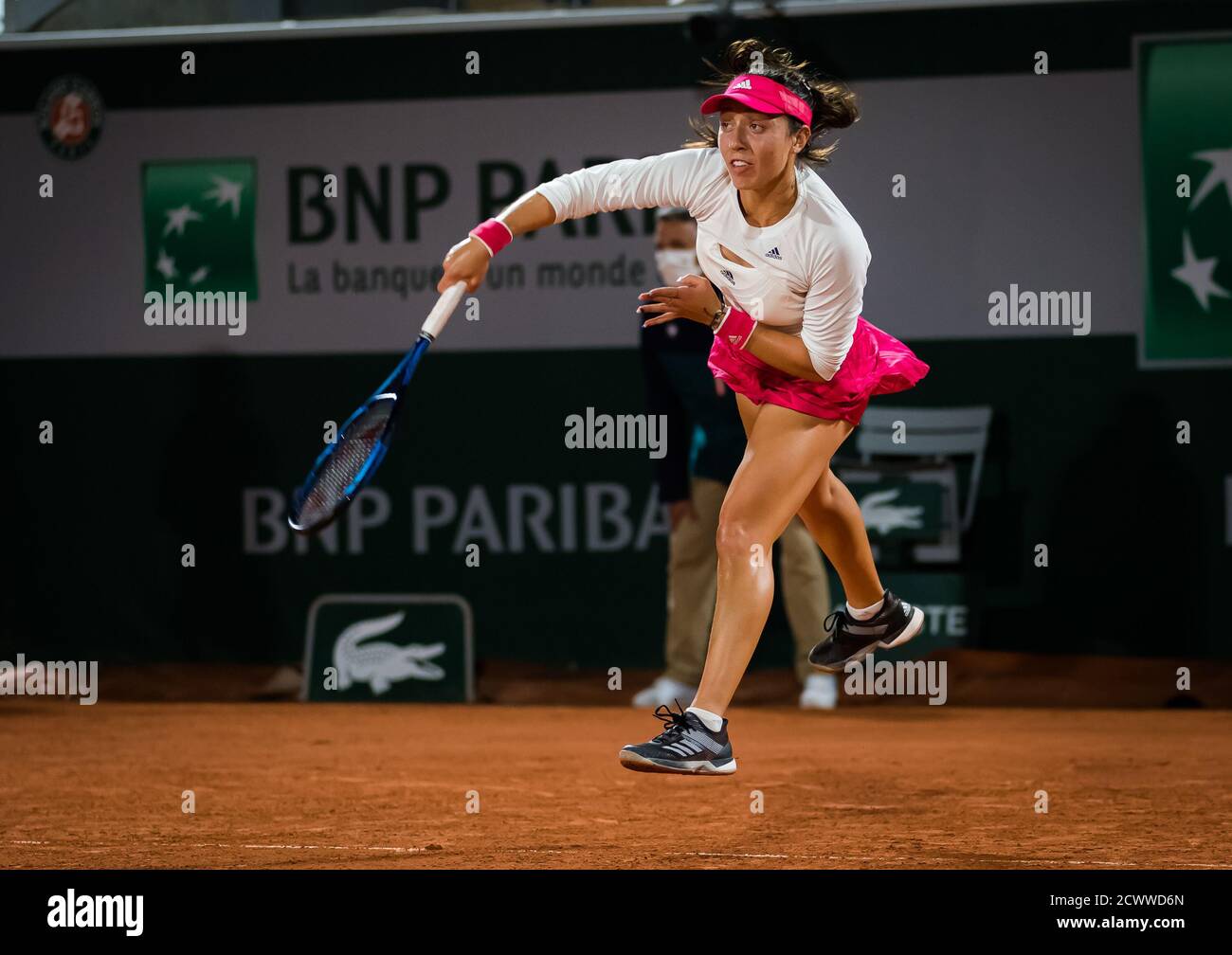 Jessica Pegula de los Estados Unidos en acción durante la primera ronda en el Roland Garros 2020, Grand Slam torneo de tenis, el 29 de septiembre de 2020 en Foto de stock