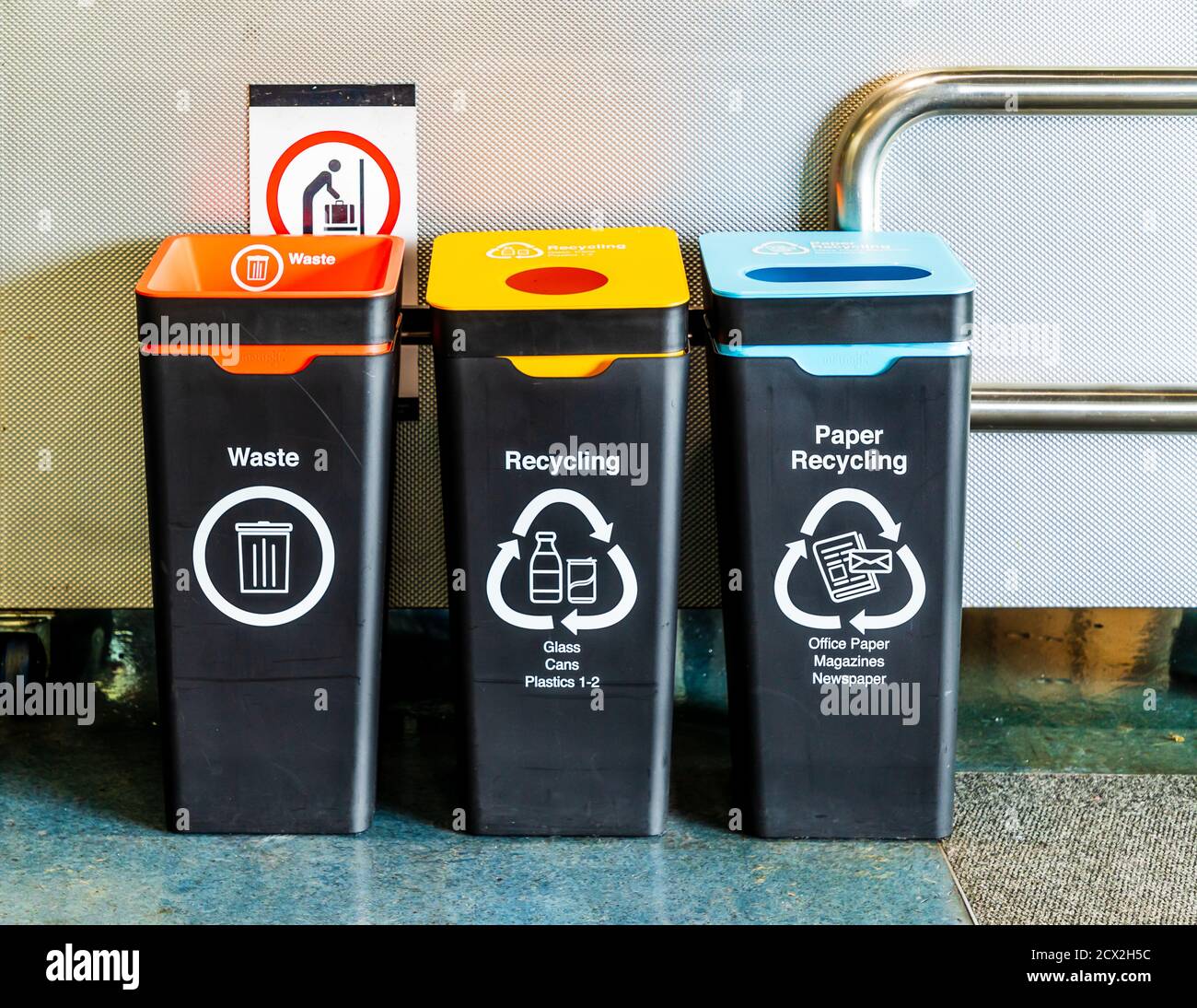 Auckland, Nueva Zelanda Contenedores de reciclaje para residuos (tapa