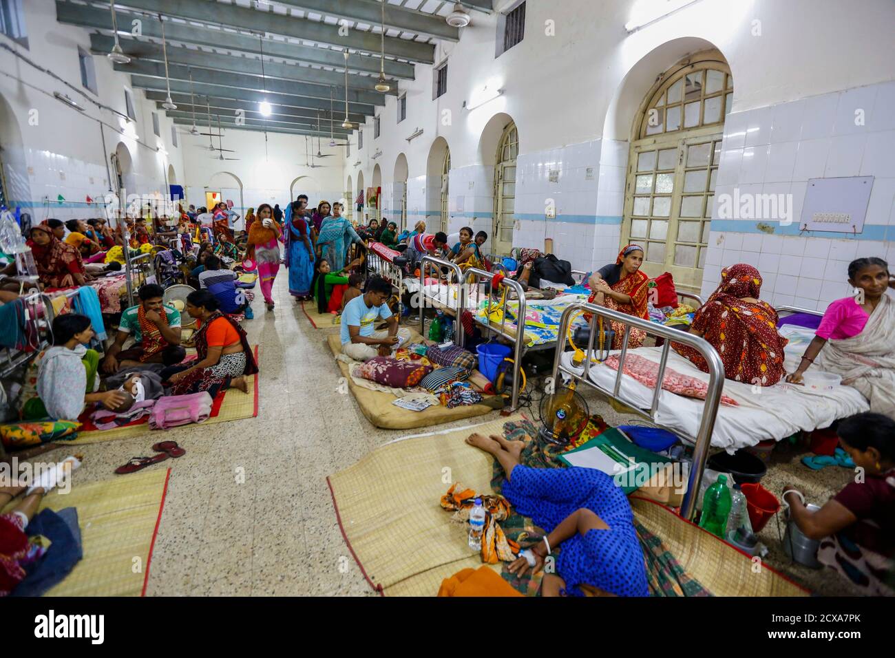 El Hospital Universitario médico de Dhaka se esfuerza por manejar la
