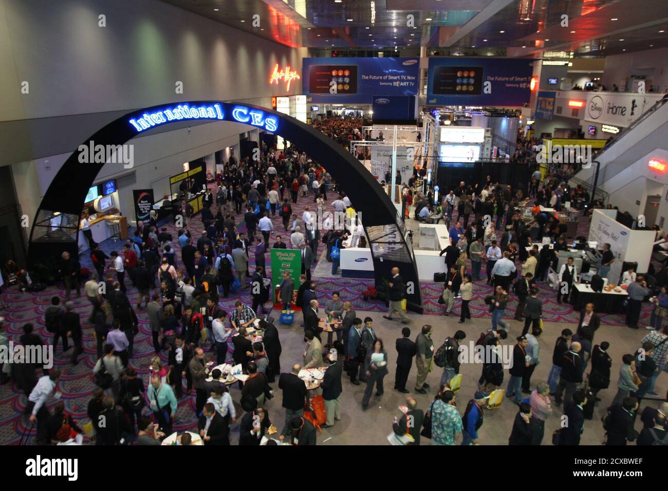 El vestíbulo del Centro de Convenciones de las Vegas se muestra durante el  Salón Internacional de Electrónica de consumo (CES) 2012 en las Vegas,  Nevada, 10 de enero de 2012. CES, la