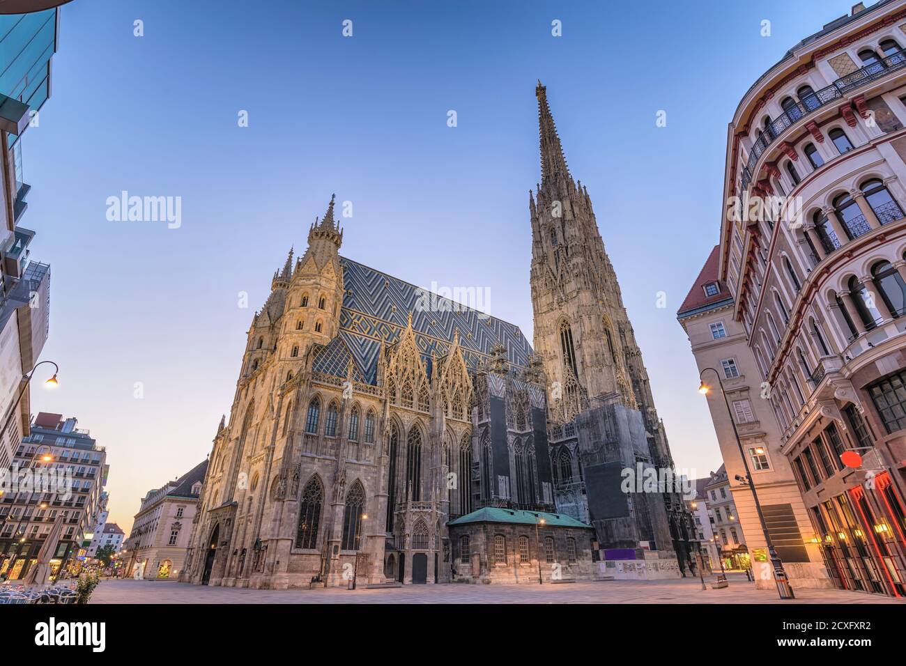 Viena Austria amanecer horizonte de la ciudad en la Catedral de San Esteban Foto de stock