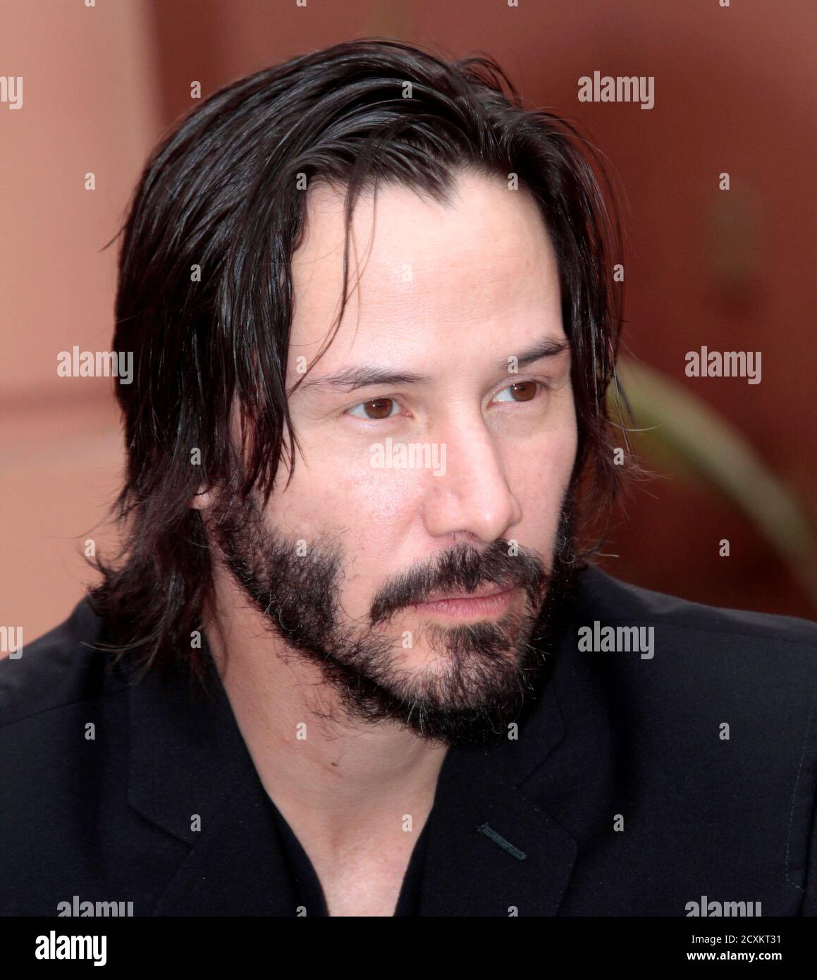 U.S. actor Keanu Reeves poses during a photocall in Marrakesh December 4,  2010. Reeves stars in British director Malcolm Venville's film 