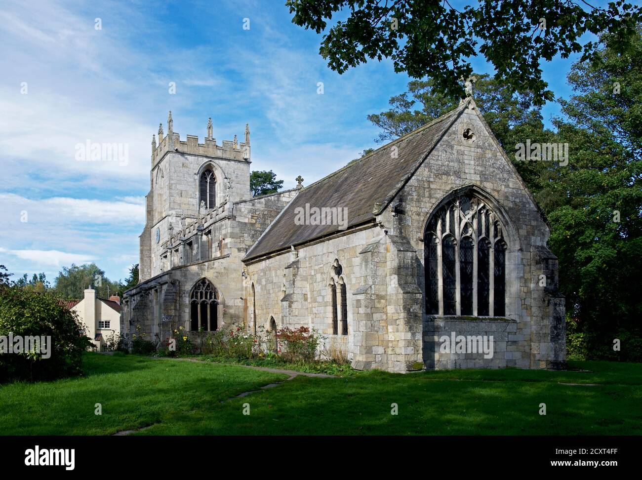 La Iglesia de todos los santos, en la aldea de Bubwith, East Yorkshire, Inglaterra Foto de stock