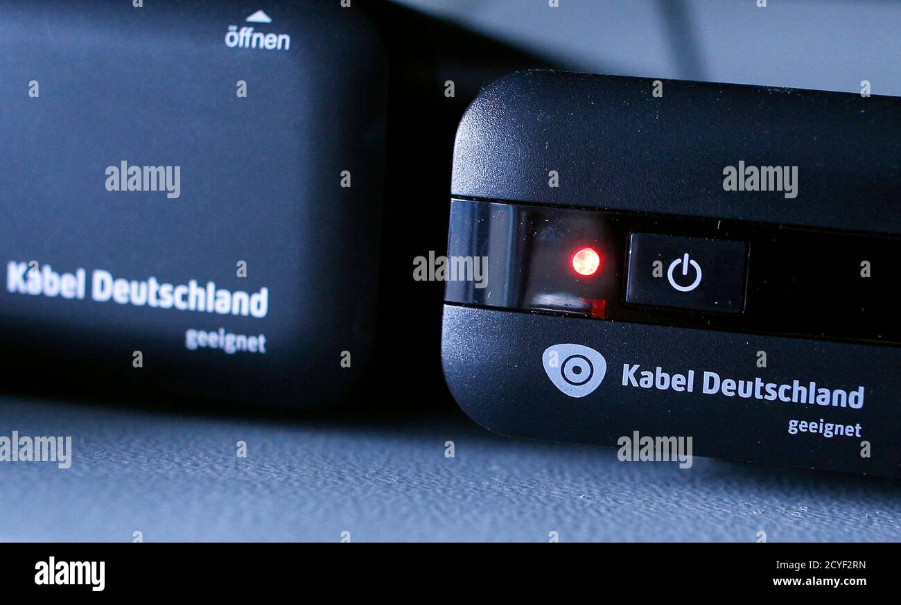 Receptores De Televisión Fotos e Imágenes de stock Alamy