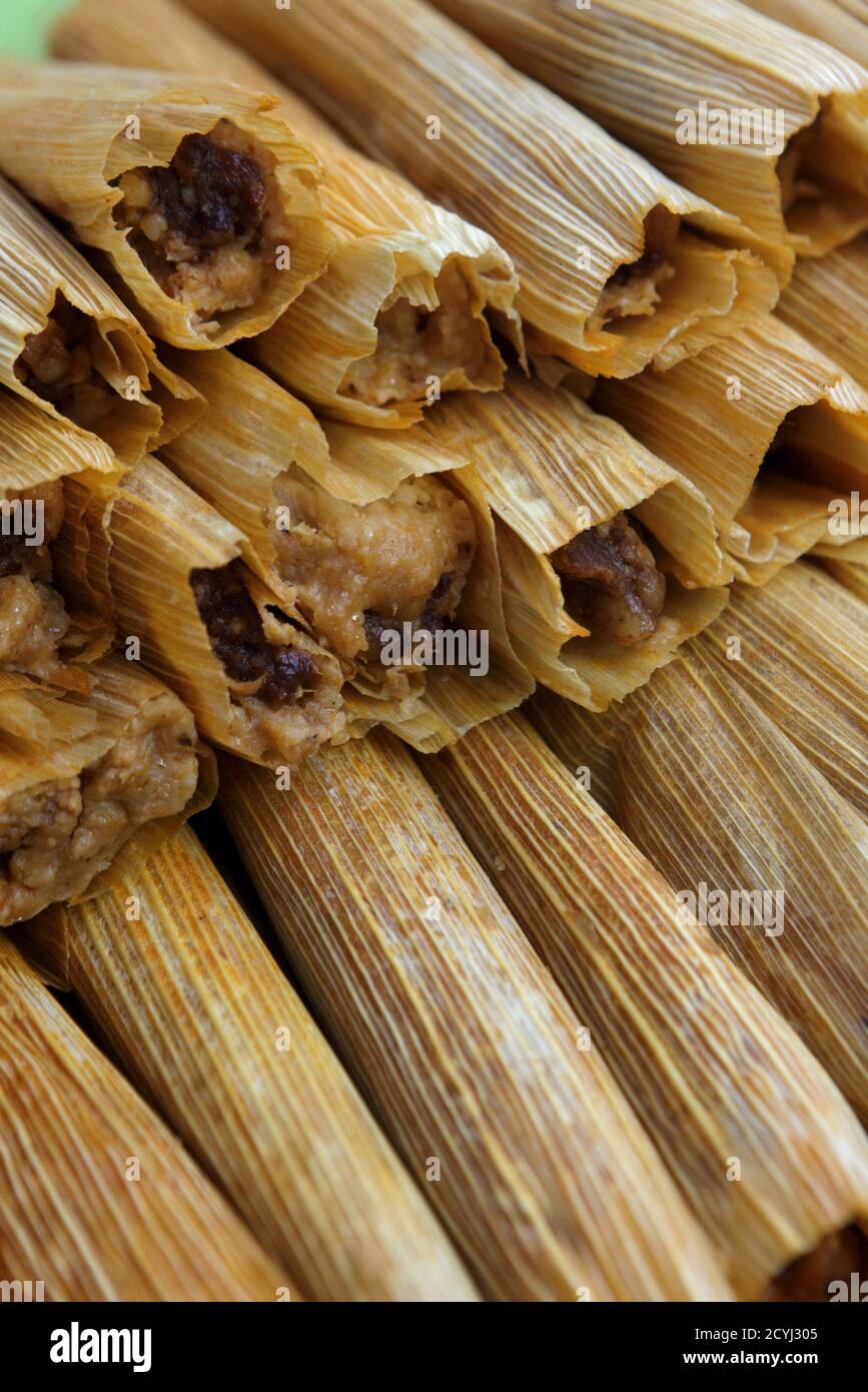 Tamales Preparados Para Las Vacaciones En Delicious Tamales En San Antonio Texas 14 De Diciembre De 2012 Una Tradicion Mexicano Estadounidense Las Ventas De Tamales Se Disparan Durante La Temporada Navidena Los Tamales