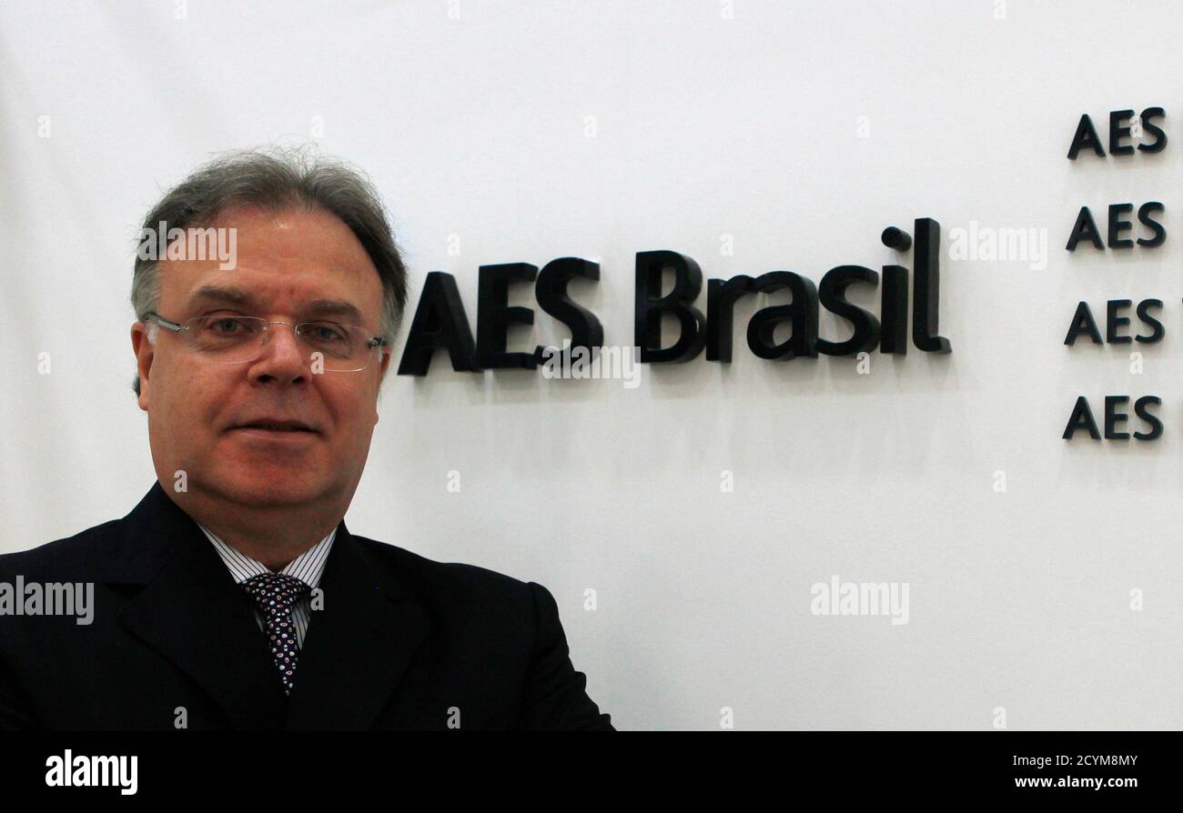 Britaldo Soares Chief Executive Officer of Brazil's largest power distribution company, AES Eletropaulo poses for a photograph during the Reuters Latam Investment Summit 2012 in Sao Paulo June 1, 2012. REUTERS/Paulo Whitaker (BRAZIL - Tags: BUSINESS) Foto de stock