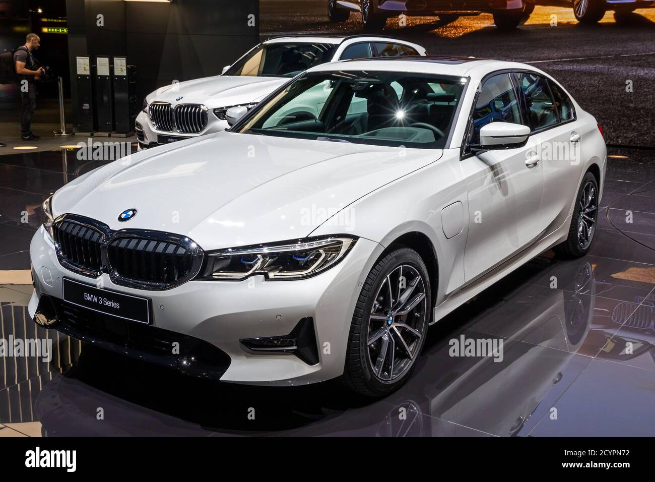 Bmw serie 3 modelo fotografías e imágenes de alta resolución - Alamy