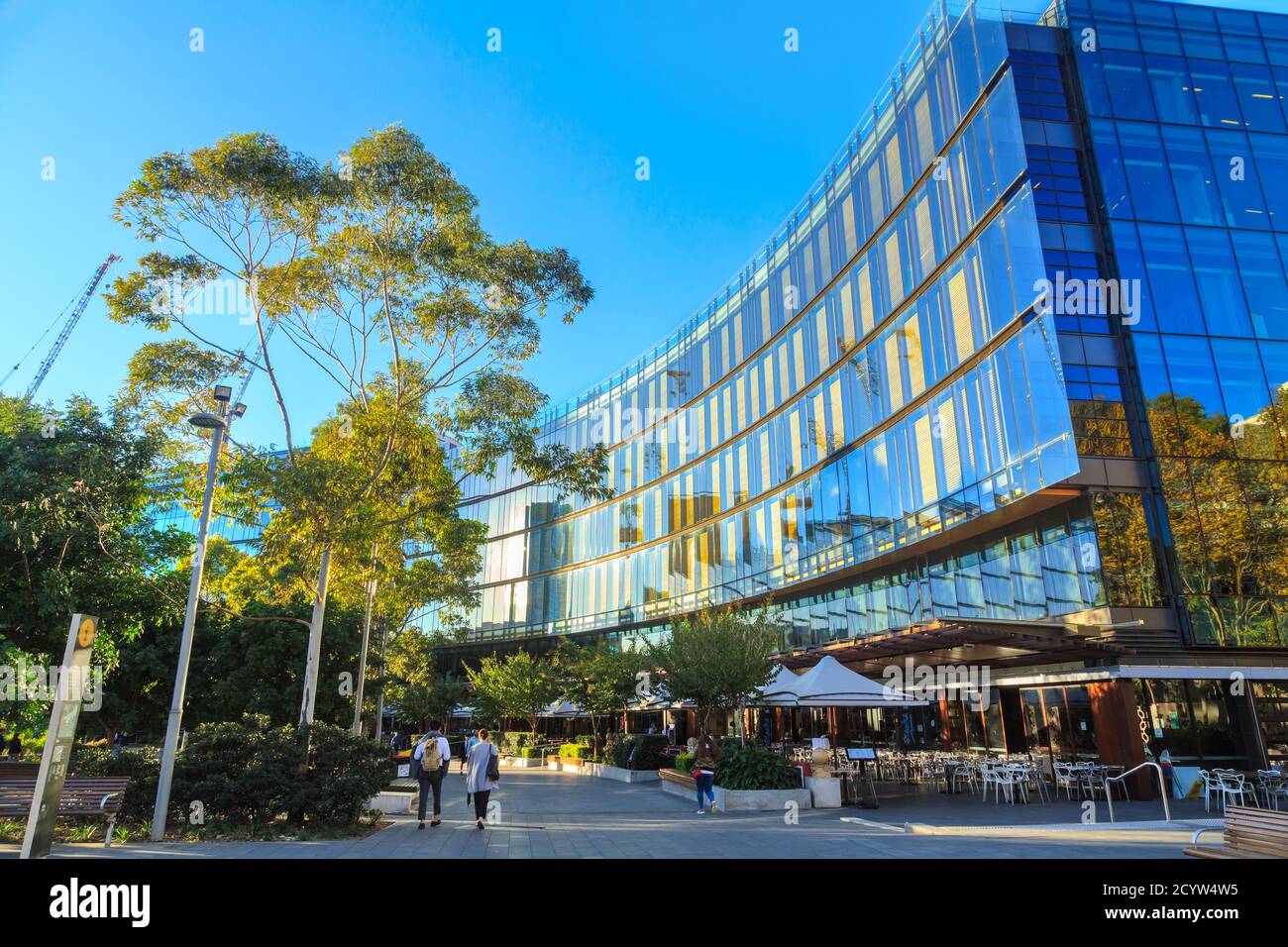Commonwealth Bank Place, un espectacular edificio con vistas al parque Tumbalong en Sydney, Australia Foto de stock