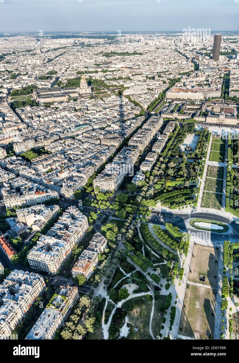 Vista de París desde la parte superior de la Torre Eiffel. Foto de stock