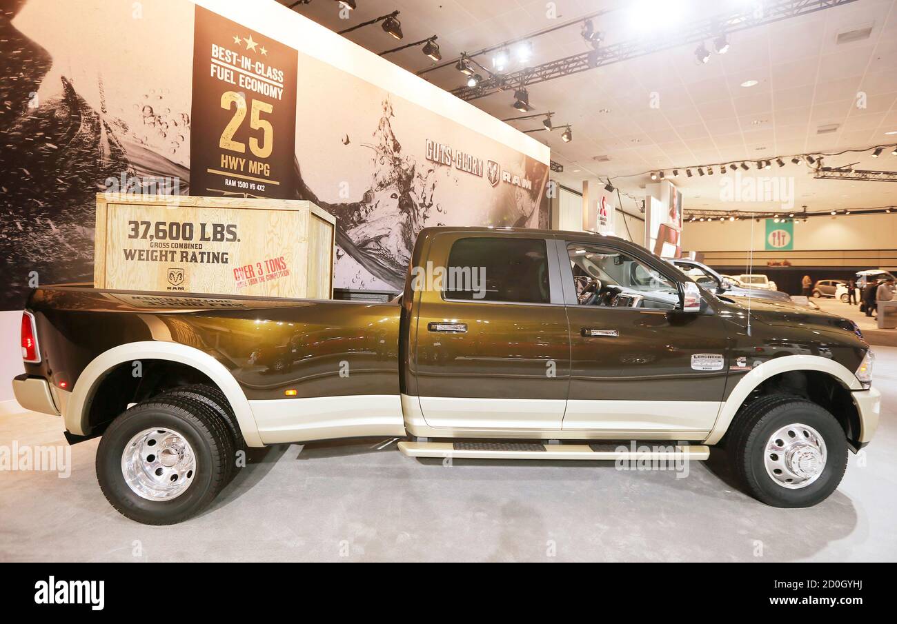 Dodge Ram 3500 Longhorn is pictured during the 2013 Los Angeles Auto Show  in Los Angeles, California November 20, 2013. REUTERS/Lucy Nicholson (UNITED  STATES - Tags: TRANSPORT BUSINESS Fotografía de stock - Alamy