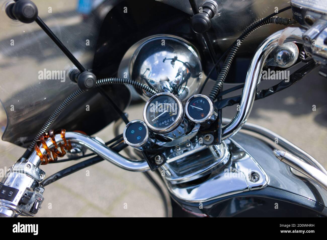 Gran potente moto con parabrisas delantero o carenado Fotografía de stock -  Alamy