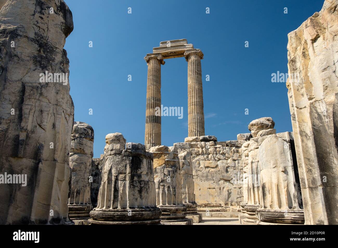 Didim espectacular - ruinas griegas antiguas del Templo del Oráculo De Didyma en Turquía Foto de stock