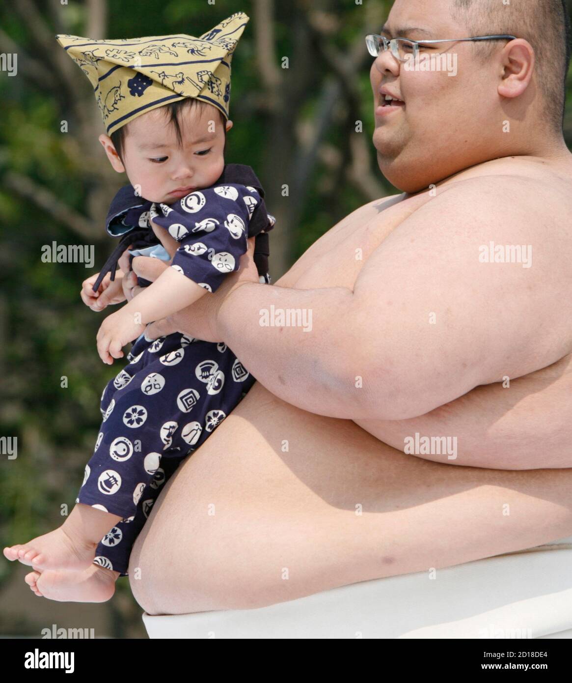 Bebes De Sumo Fotos E Imagenes De Stock Alamy Bebes De Sumo Fotos E Imagenes De Stock Alamy