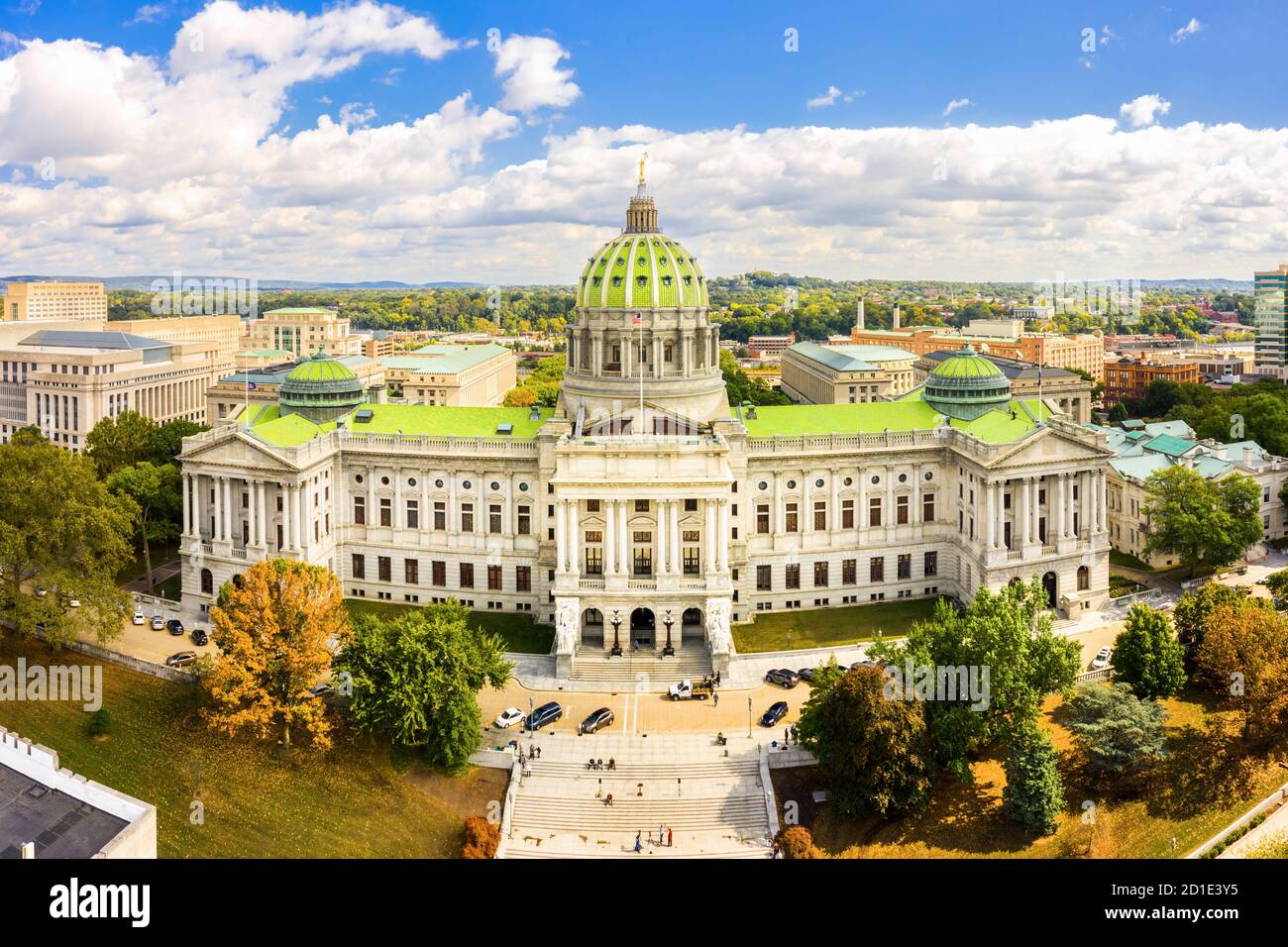 Capitolio del Estado de Pensilvania, en Harrisburg en un día soleado. Foto de stock
