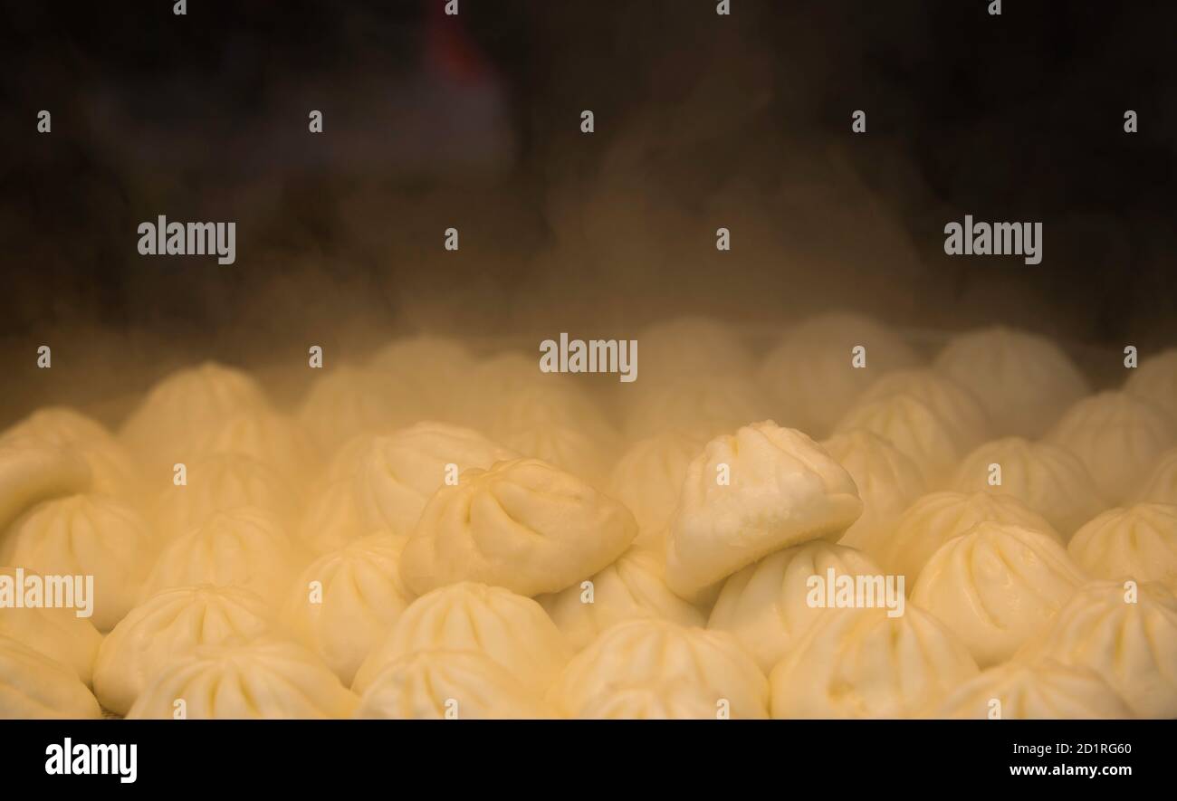 BAOZI al vapor y la cocina, Xi'an China Foto de stock