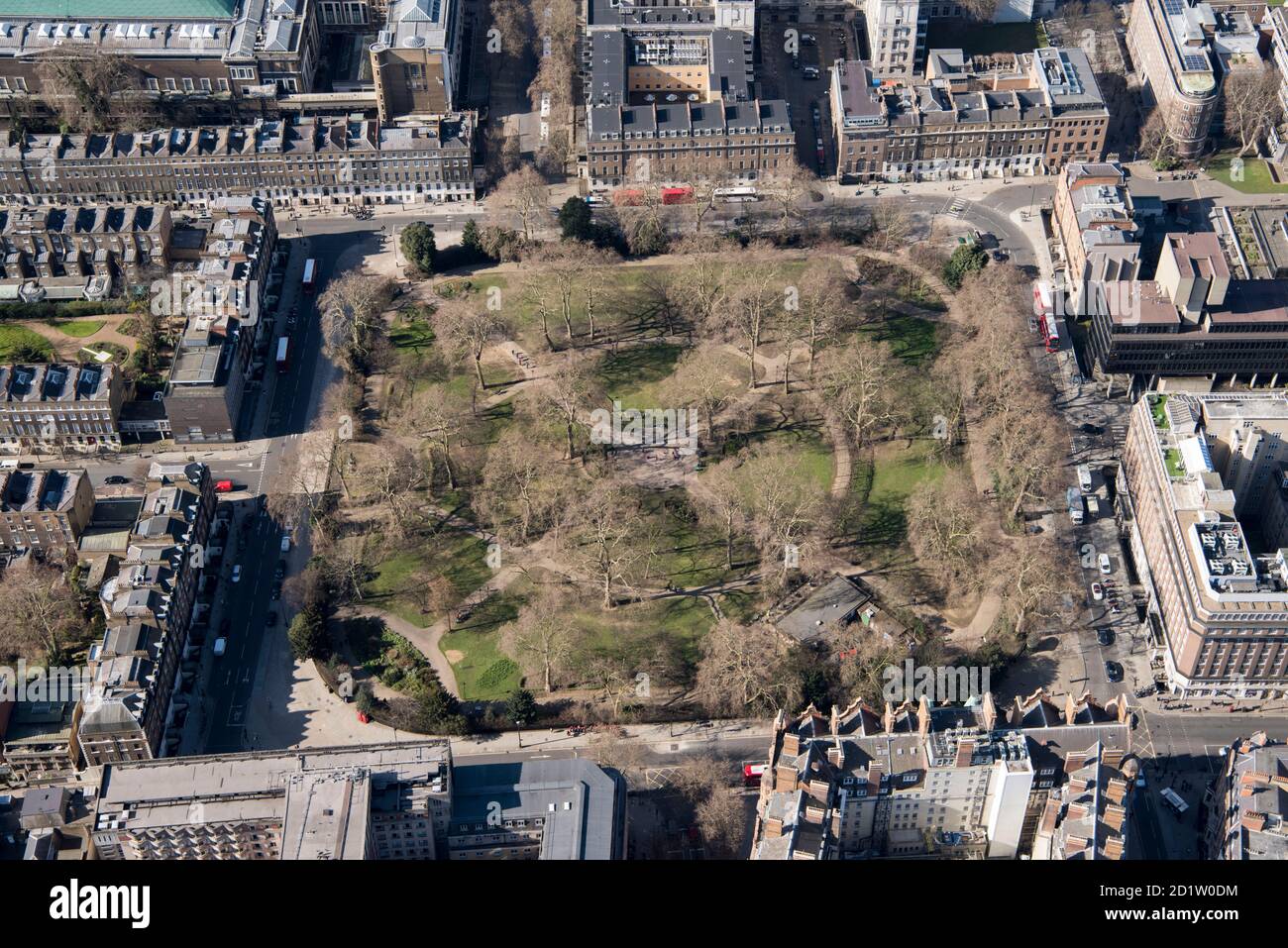 Russell Square Gardens, diseñado por Humphry Repton, Bloomsbury, Londres, 2018, Reino Unido. Vista aérea. Foto de stock