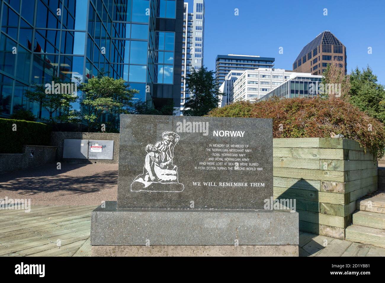Placa de piedra Memorial a Noruega Segunda Guerra Mundial Marina Mercante La Marina y el Ejército que fueron enterrados en Halifax Nueva Escocia Canadá Foto de stock