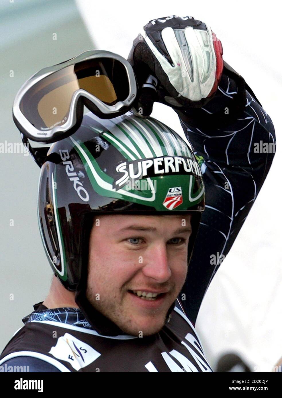 Bode Miller of the United States reacts in the finish area after winning in  the Men's Super-G World Cup, December 15, 2006 in Val Gardena, northern  Italy. REUTERS/Alessandro Bianchi (ITALY Fotografía de