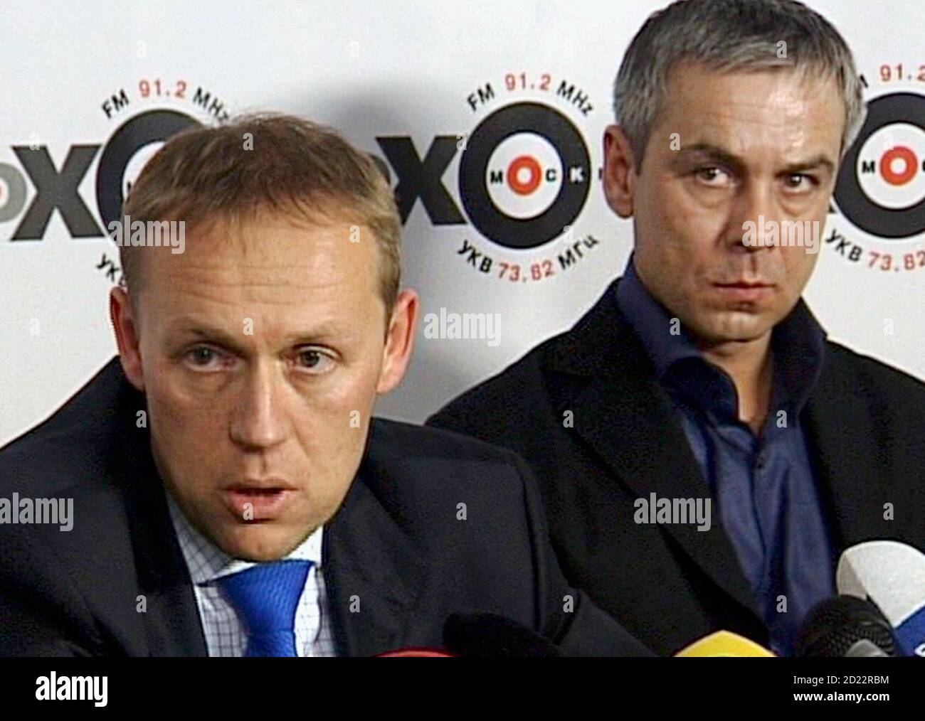 Russian businessman Andrei Lugovoy (L) and his business partner Dmitry  Kovtun speak during an interview on Ekho Moskvy radio in Moscow November  24, 2006. Lugovoy, who met met ex-KGB spy Alexander Litvinenko