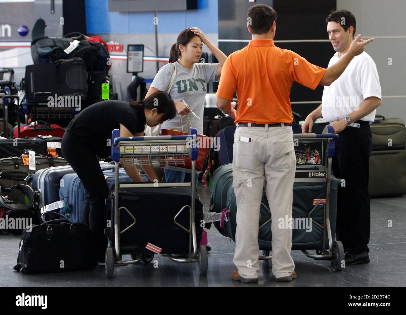 Manejo De Equipaje Fotos e Imágenes de stock - Página 7 - Alamy