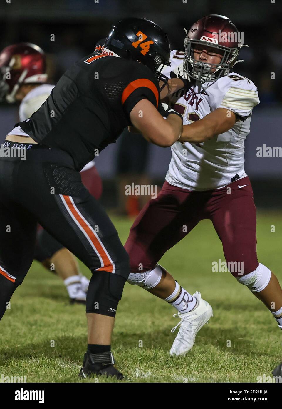 Acción de fútbol con Rigby vs Post Falls High School en Post Falls