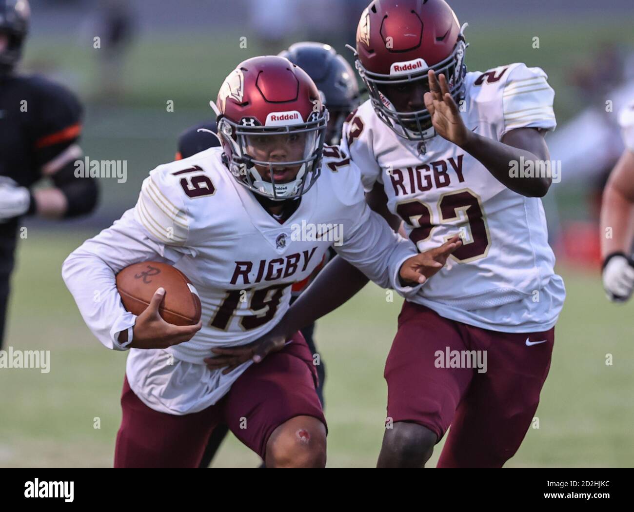 Acción de fútbol con Rigby vs Post Falls High School en Post Falls