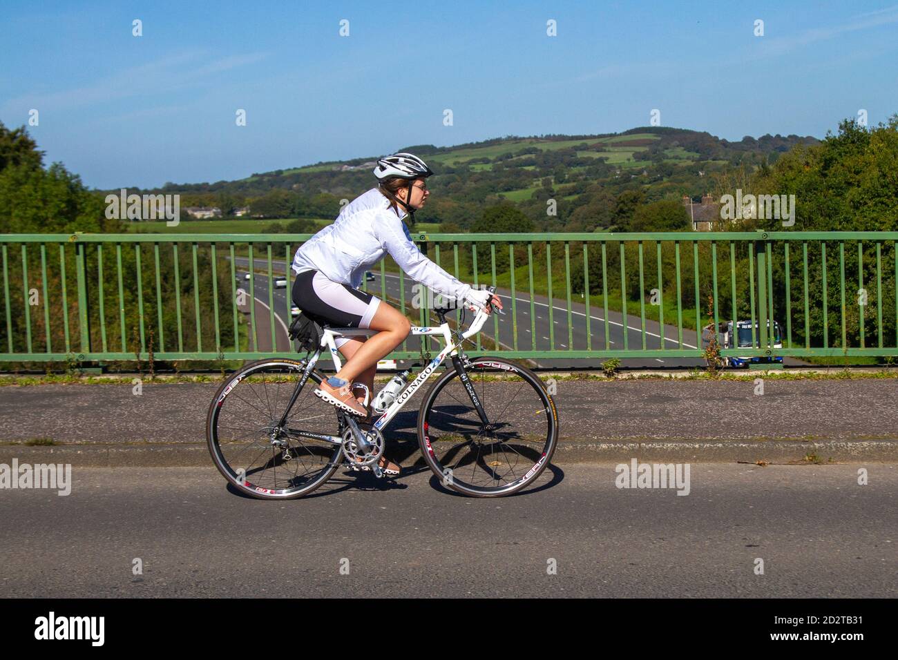 Womens bike fotografías e imágenes de alta resolución - Alamy