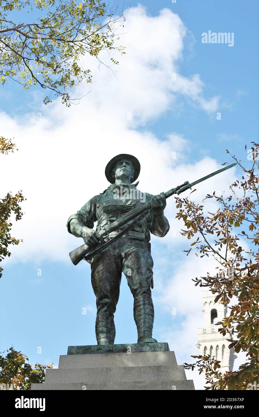 Una estatua en honor a los perdidos en la I Guerra Mundial, en Provincetown, Massachusetts. Foto de stock
