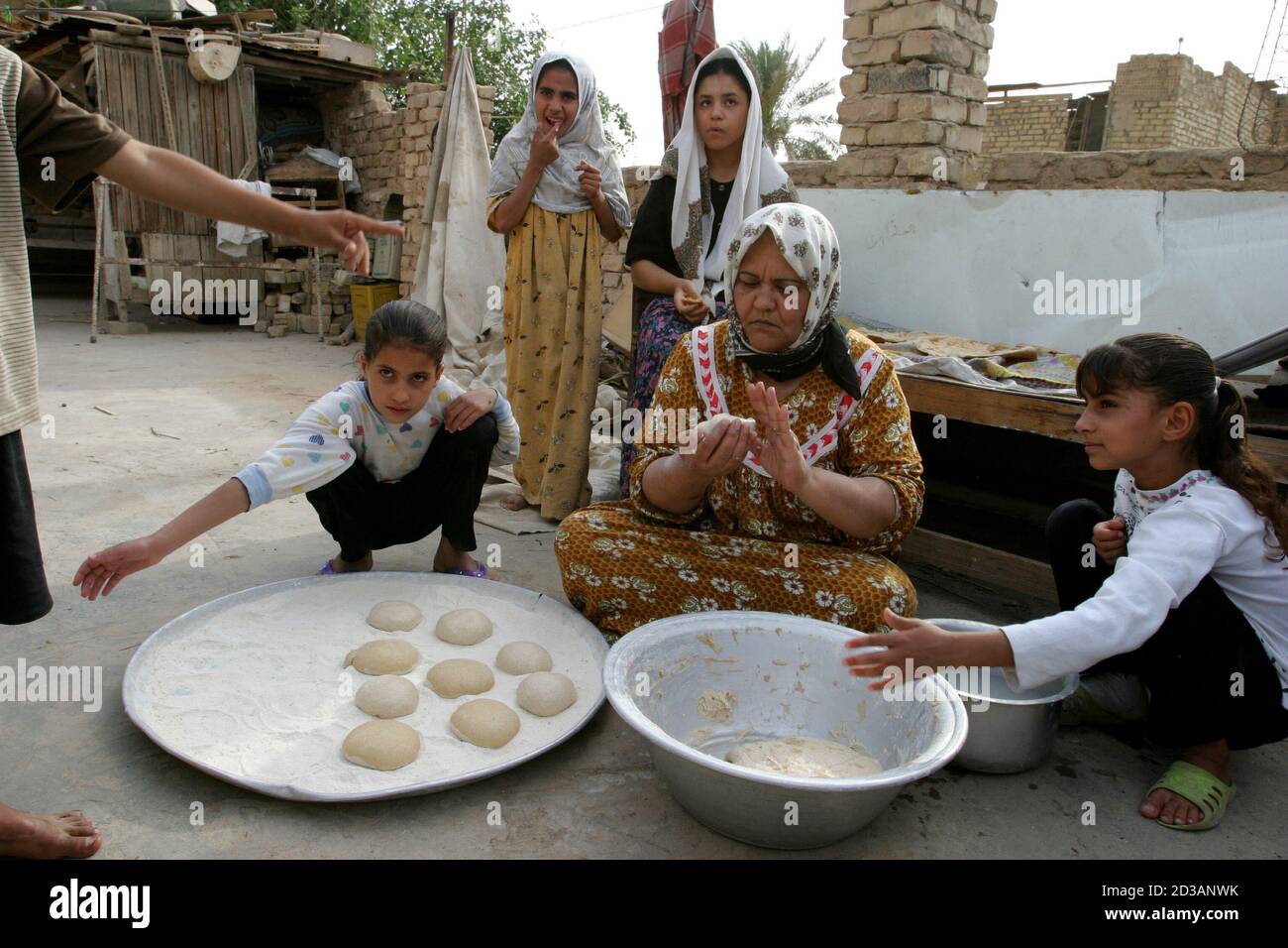 Horno De Barro Fotos e Imágenes de stock - Página 5 - Alamy