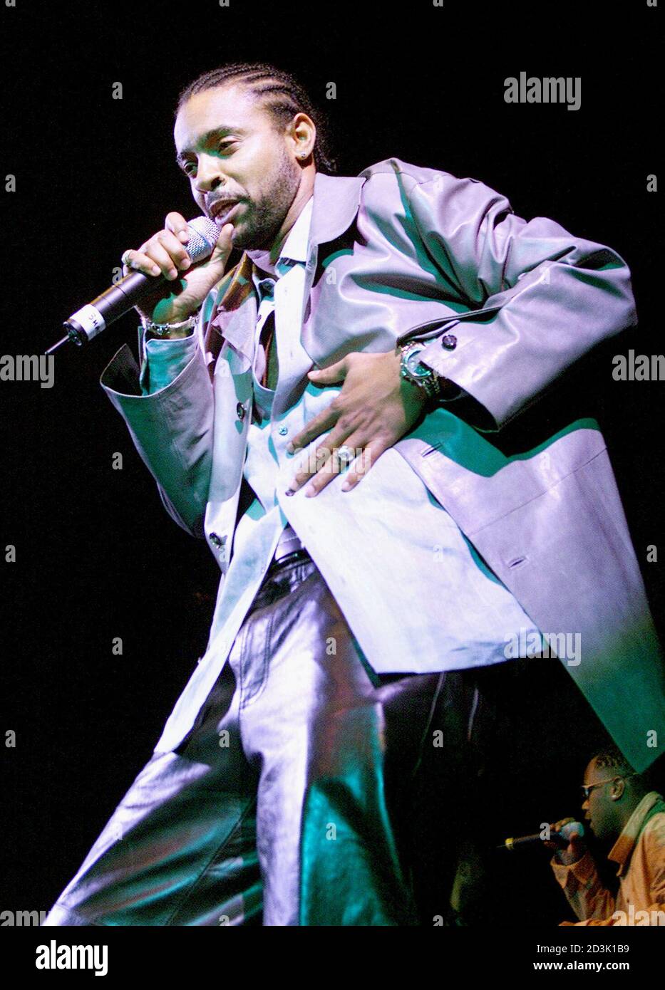 La superestrella Reggae-pop Shaggy, el 1 de marzo de 2001 en una fiesta de la estación de radio en Nueva York, conserva su punto número 1 en las listas de