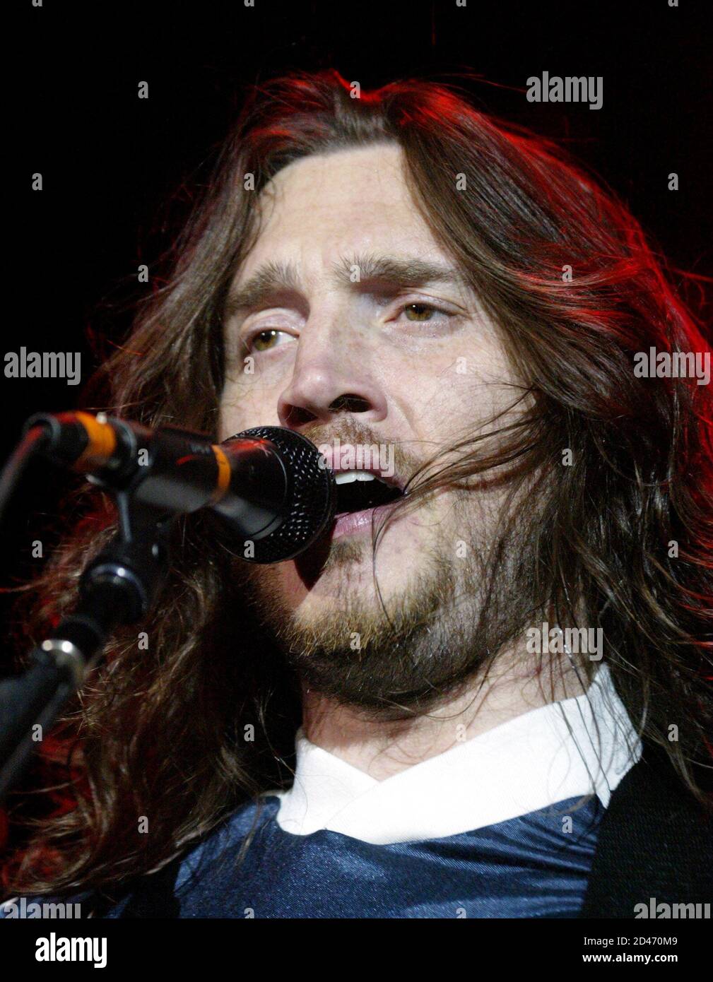 ensalada Finito Arqueológico El guitarrista John Frusciante de Red Hot Chili Peppers actúa durante el  primero de dos shows vendidos en el Joint Inside Hard Rock Hotel & Casino  en las Vegas, Nevada, 30 de