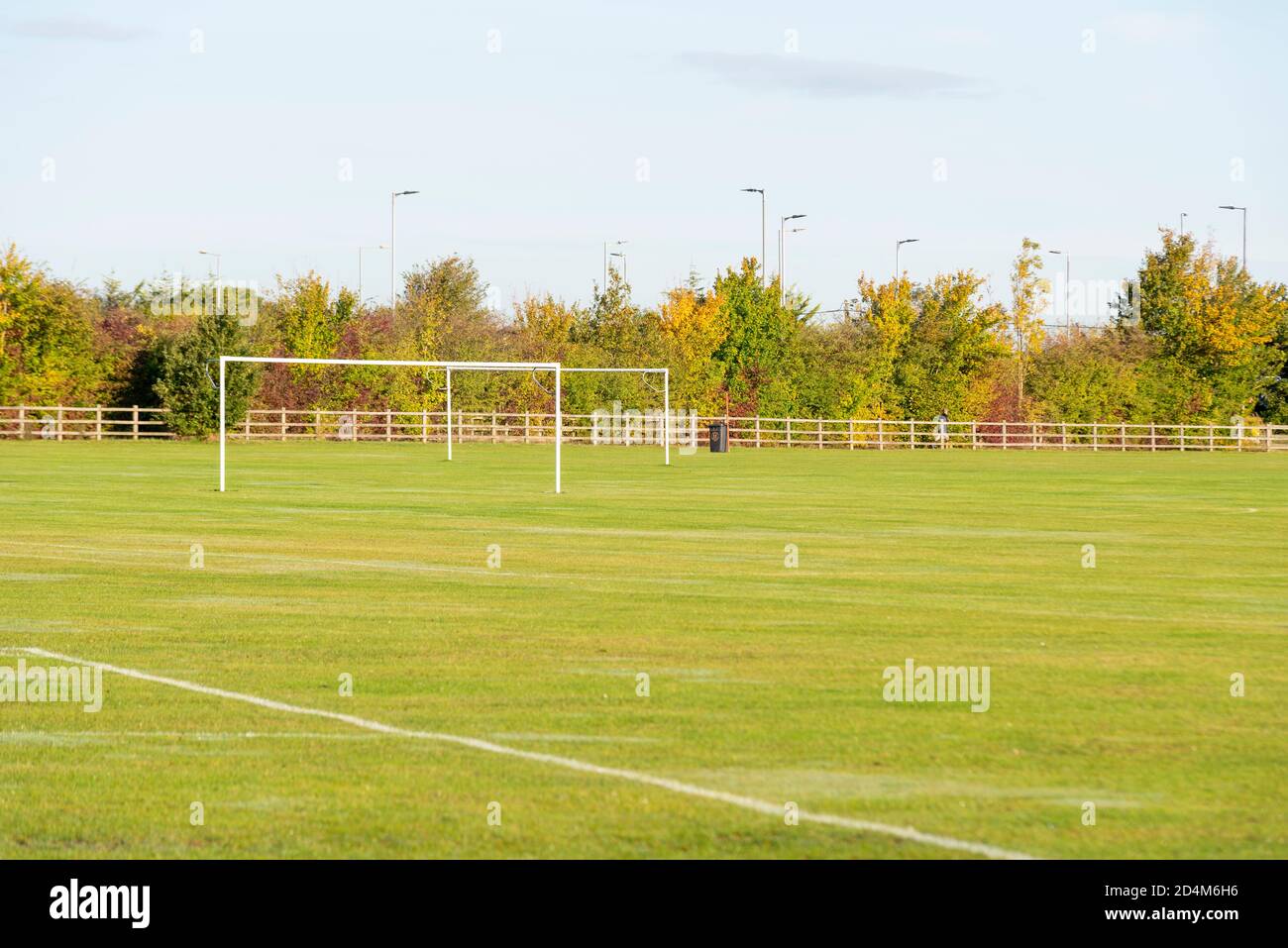 Campos de fútbol del Ashingdon Youth Football Club. Campos de juego privados con una variedad de campos de fútbol de tamaño marcado con puestos de gol. FA club charter Foto de stock