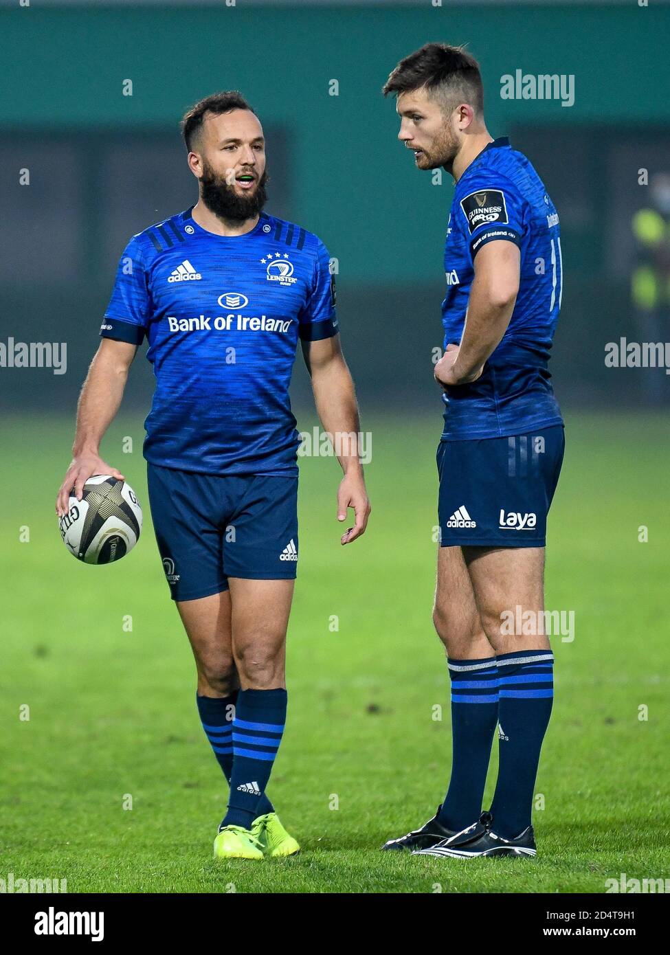 Amison Gibson-Park (Leinster) y James Lowe (Leinster) durante Benetton Treviso vs Leinster Rugby, Rugby Guinness Pro 14, Treviso, Italia, 10 Oct 2020 Foto de stock