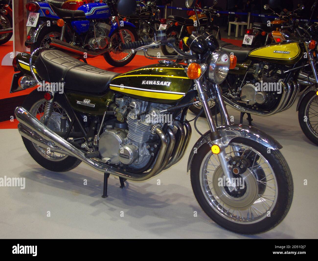 Antigua motocicleta japonesa: Kawasaki Z1 900 (1975 Fotografía de stock -  Alamy