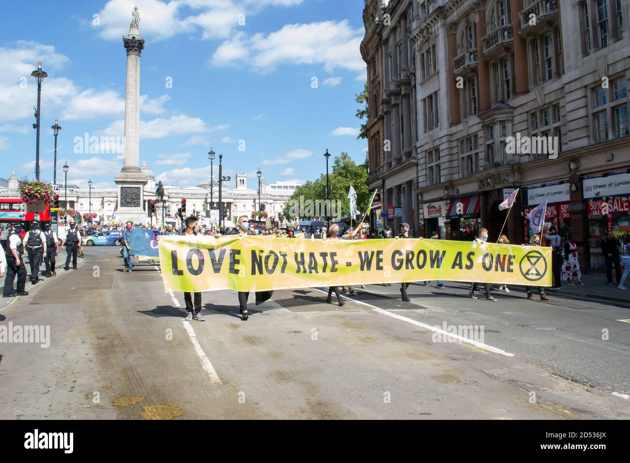 PARLIAMENT SQUARE, LONDRES/INGLATERRA- 1 de septiembre de 2020: Rebelión de extinción en Londres protestando por la aprobación del proyecto de ley de emergencia Climática y Ecológica Foto de stock