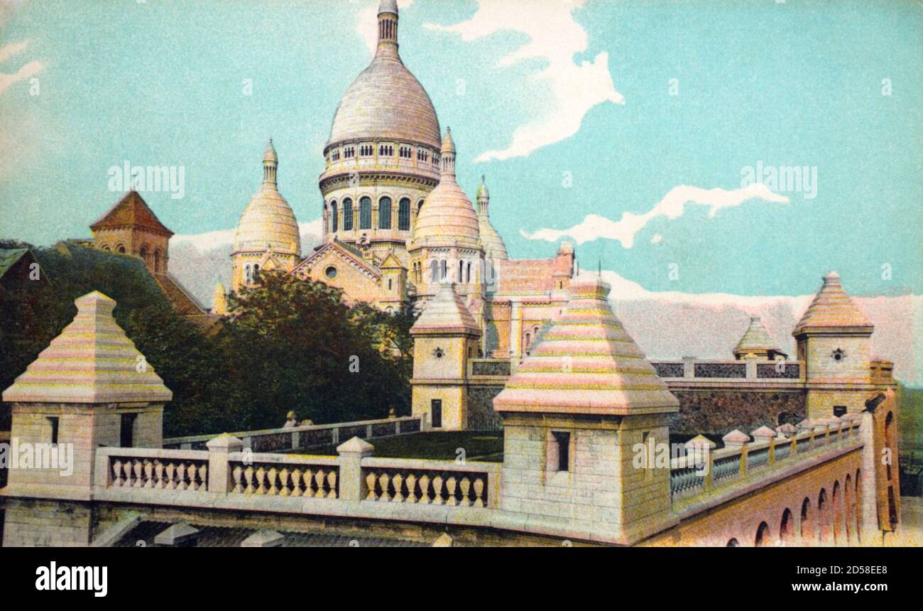 Una vista histórica de la Basílica del Sacré-Cœur y del Réservoir de Montmartre en Montmartre, París, Francia, tomada de una postal c.principios de 1900. Foto de stock