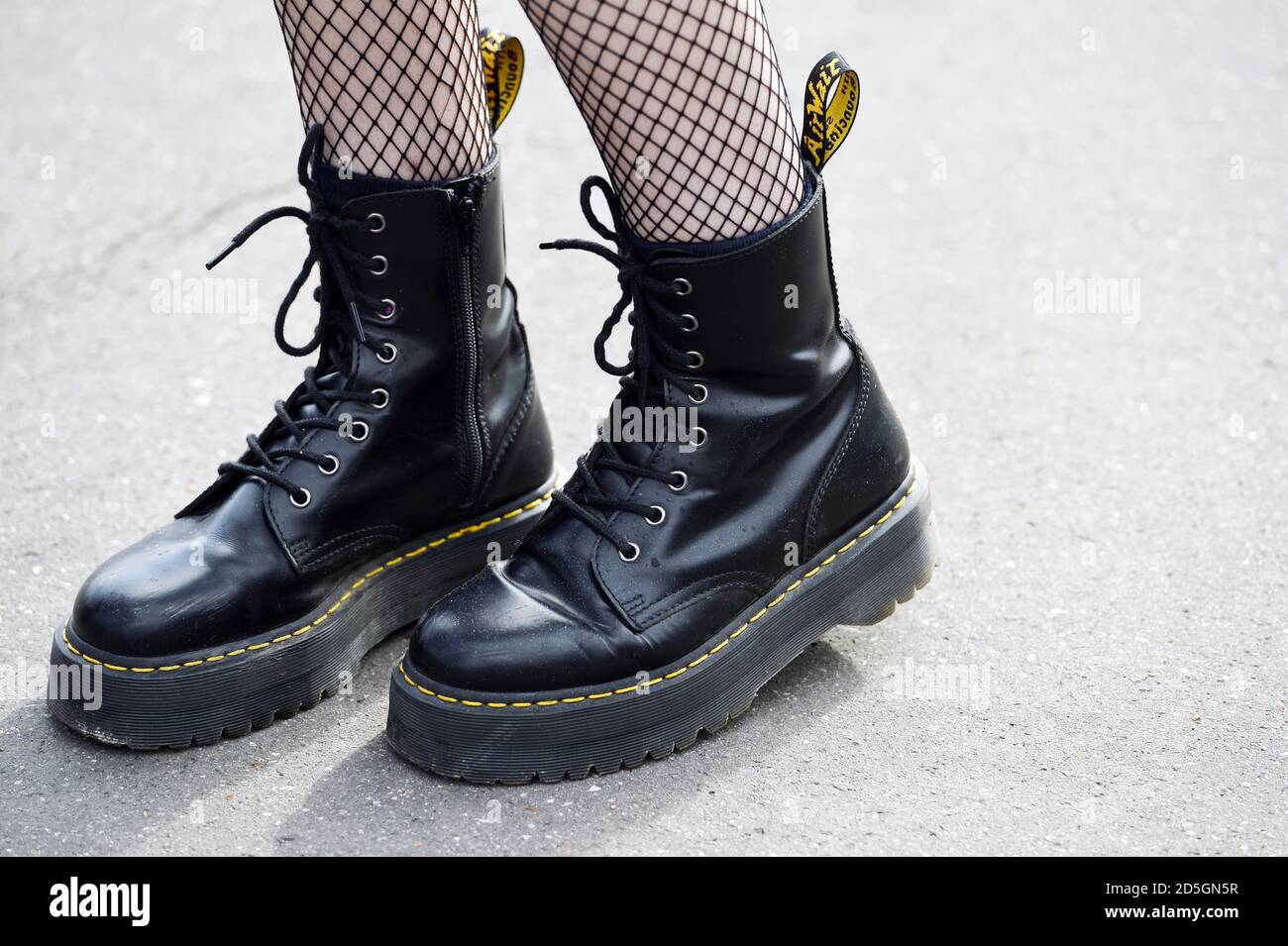 Dr. martens top paris francia