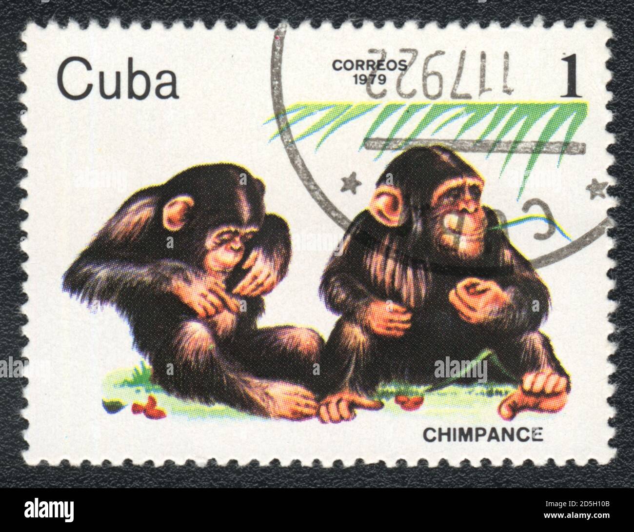 Sello postal. Dos pequeños simios, serie de animales de bebé, Cuba, 1979 Foto de stock
