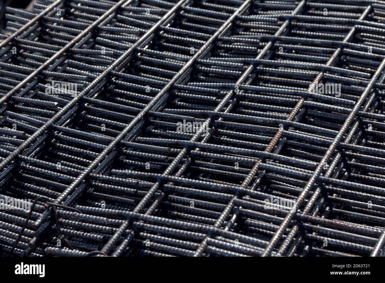 Malla de acero para construcción barras de acero para hormigón armado.  Textura de la barra de refuerzo de acero en el sitio de construcción  Fotografía de stock - Alamy