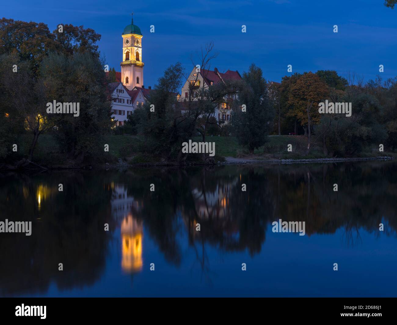 Regensburg en Baviera, el casco antiguo está catalogado como Patrimonio de la Humanidad de la UNESCO. El barrio Stadtamhof en una isla en el Danubio. Europa, Europa Central, G. Foto de stock
