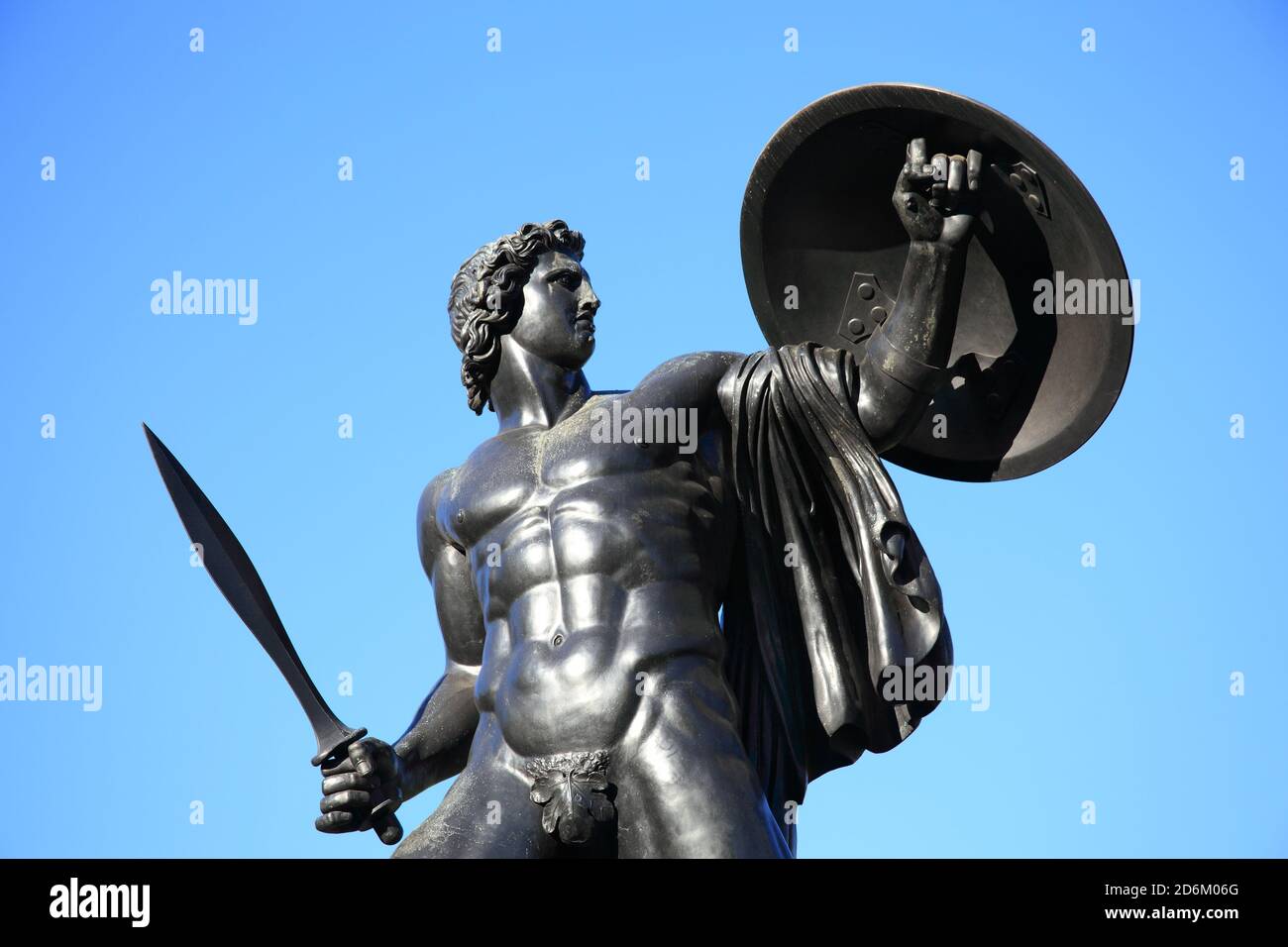 Achilles statue fotografías e imágenes de alta resolución - Alamy