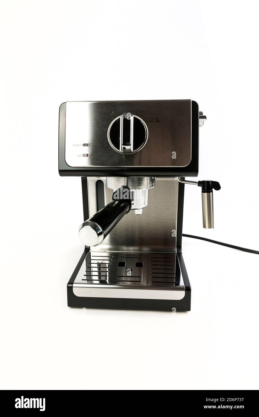 Cafetera espresso negra y plateada con portafiltro y vapor varita  Fotografía de stock - Alamy