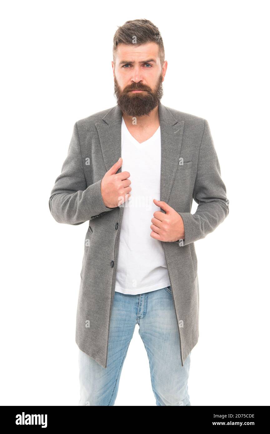 simplicidad es la clave. Ropa moderna. Conjunto elegante sport. Concepto de moda y ropa de hombre. Hombre con diseño de cintura baja y moderna chaqueta. Chaqueta informal perfecta para cualquier