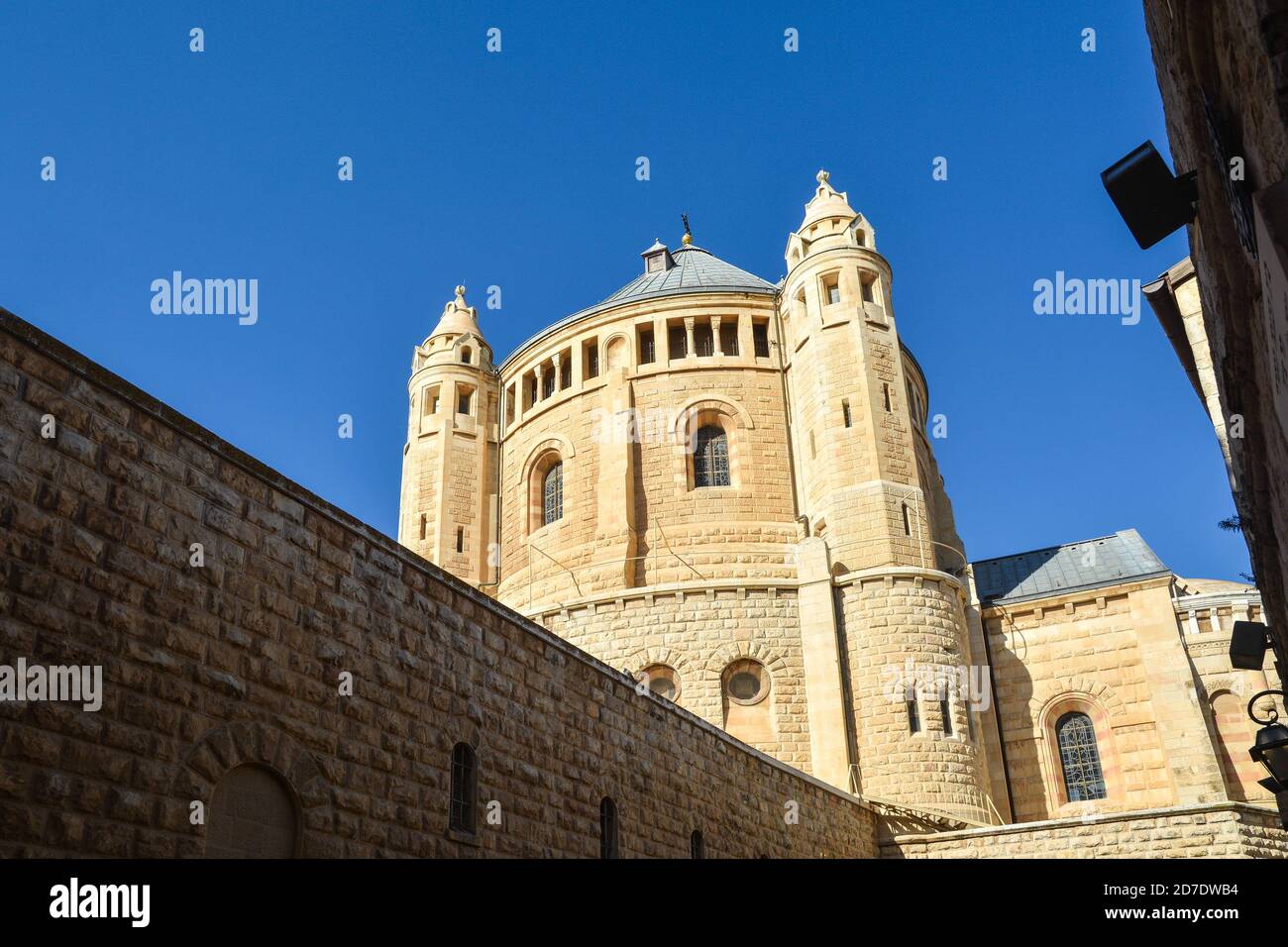 Monasterio de la Asunción de la Virgen. Templo católico en la colina de Sión de Jerusalén. Foto de stock