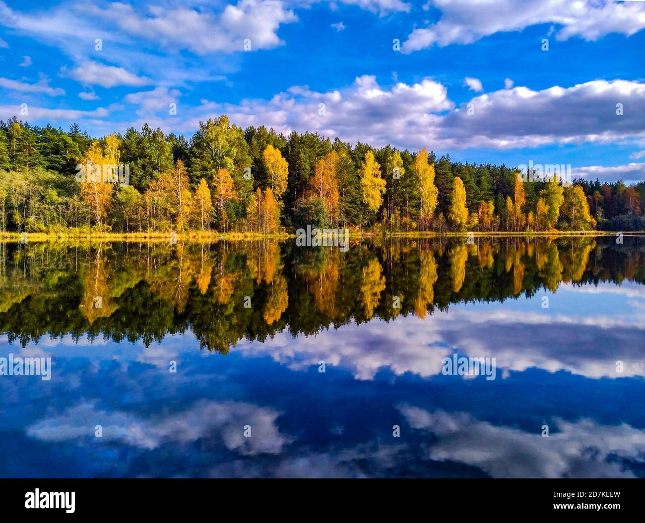 Fondos de pantalla otoño paisajes fotografías e imágenes de alta resolución  - Página 8 - Alamy